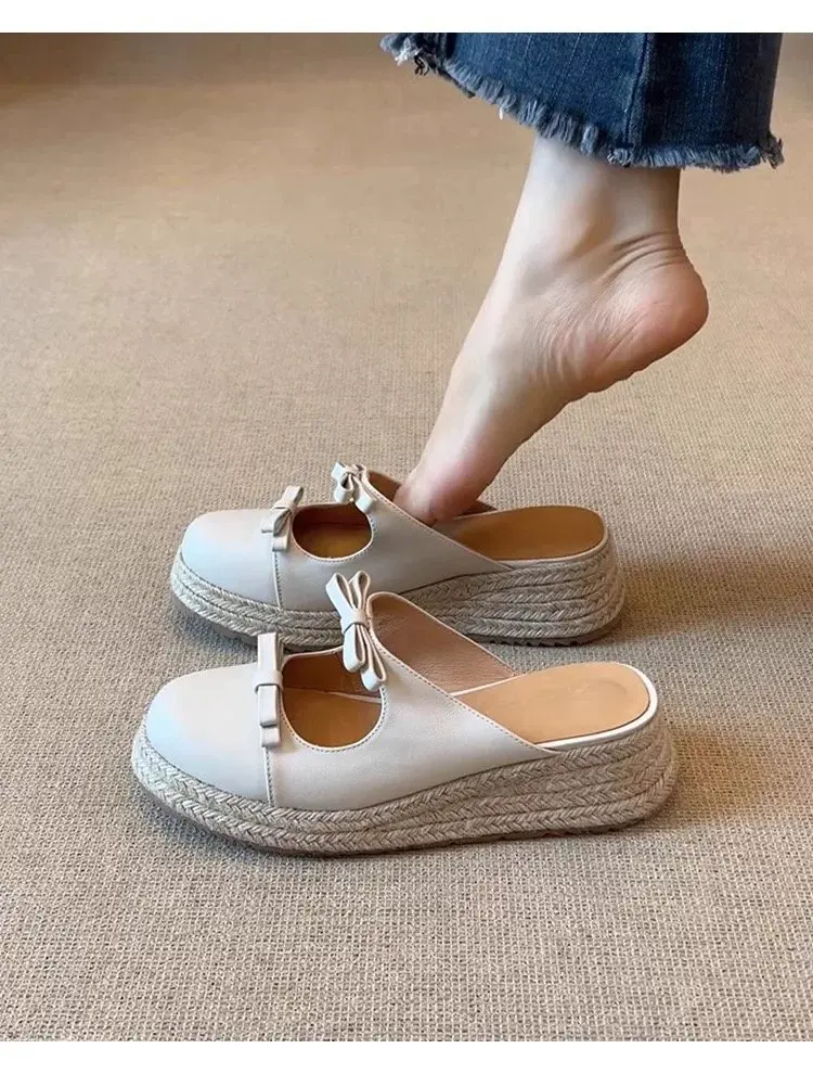 Damen Schleifen-Sandalen mit geschlossener Zehenpartie, Plateau-Espadrille-Keilabsatz, Slipper für den Sommer – Detail 3