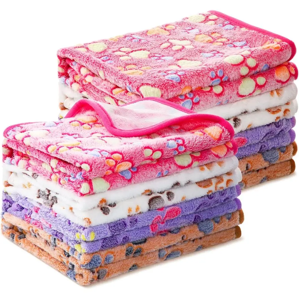 

8 Pcs leece Dog Blankets or Small Dogs Cat Sot Coral Velvet Warm Sleep Mat luy Dog Paw Print Blanket or Kitten Doggy Small Anima