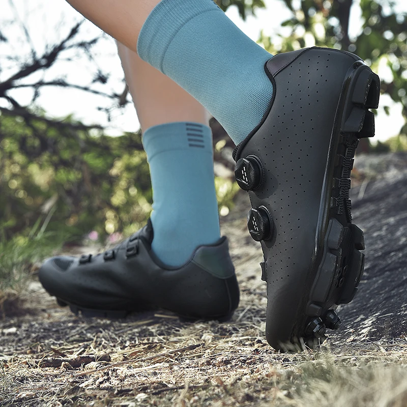 أحذية ركوب الجبال المريحة للجنسين للفصول الأربعة، مقاومة للاهتراء في الهواء الطلق ومضادة للسقوط على الطرق الوعرة #4