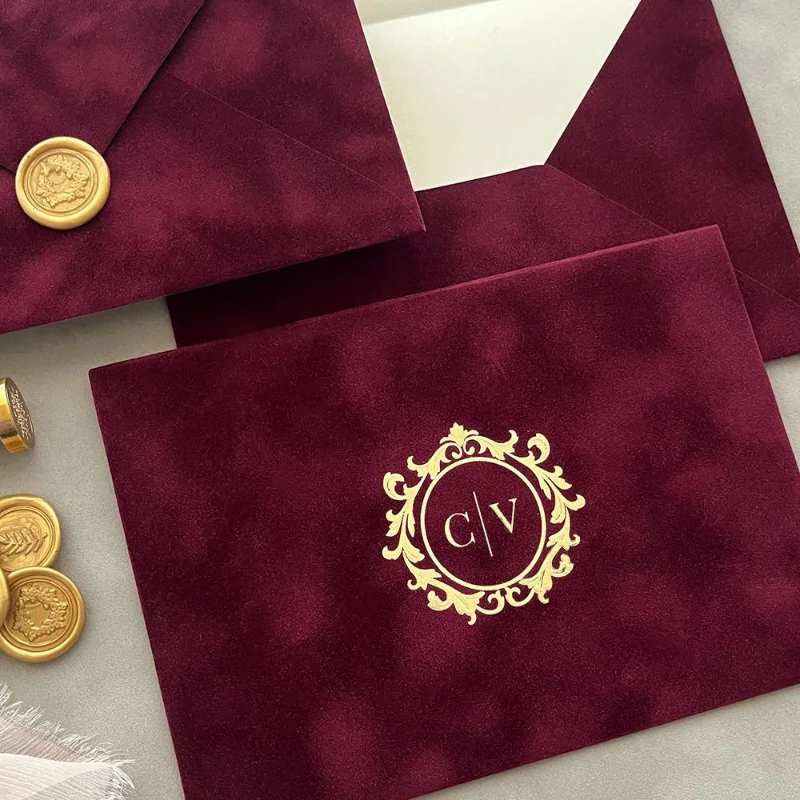Luxury Velvet Envelope Wax Seal Gold Foil Stamping Envelope Wedding Invitation Velvet Envelope for Wedding Ceremony Envelope