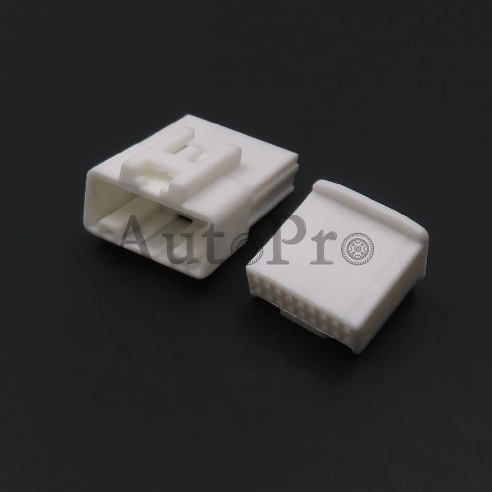 1 Set 18 Hole 90980-12412 90980-12411 AC Assembly Auto Electrical Socket Automotive Connector With Terminal