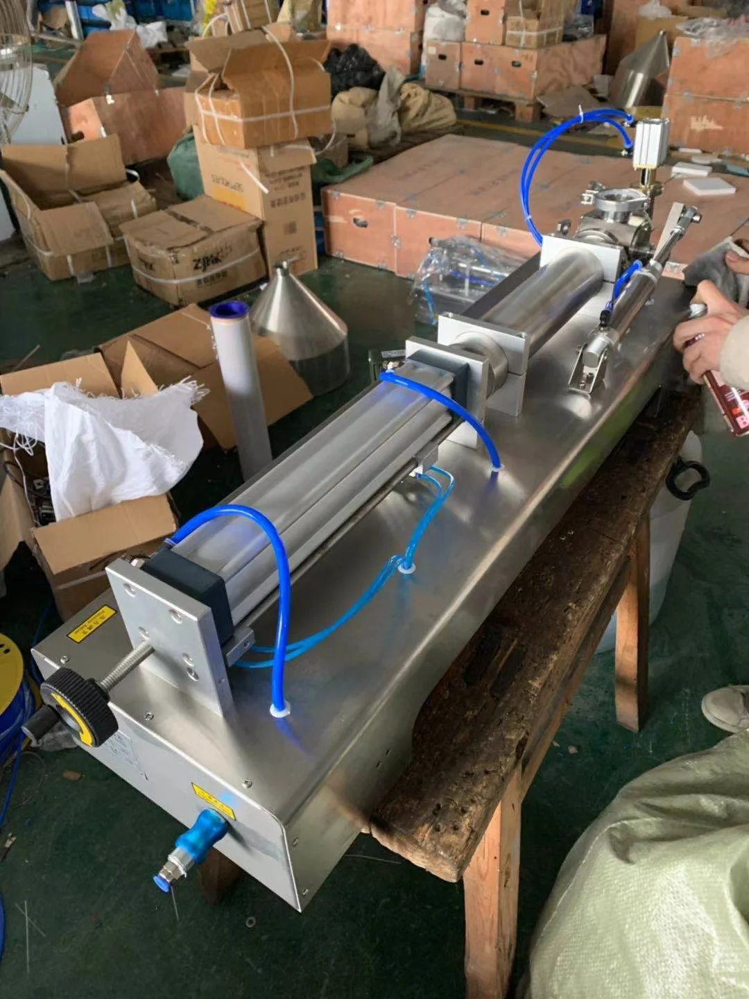 

Stainless Steel Liquid Single Head Filling Machine