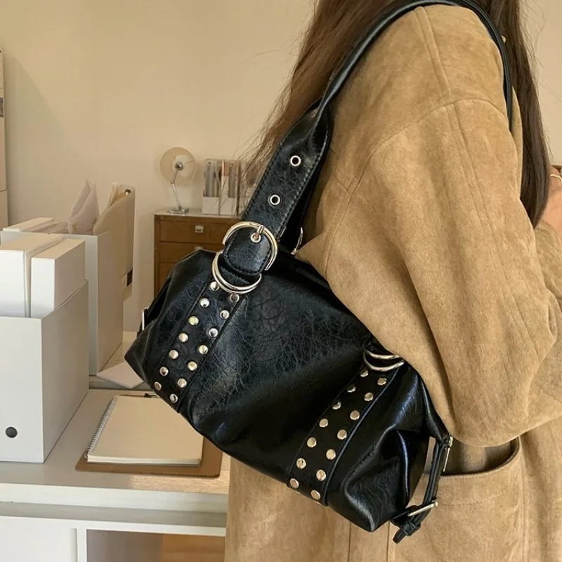 

casual Korean Fashion Studded Handbag Shoulder Bag Y2K Designer Large Capacity Tote Purse for Schoolgirl Vintage Motorcycle Bag