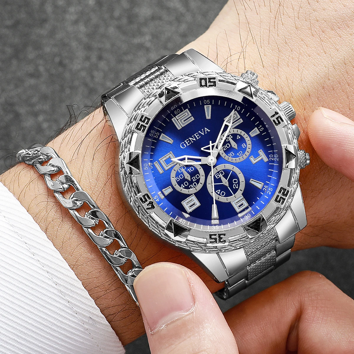 4PCS Luxury Men Business Watches Bracelet Necklaces Set Fashion Arabic Dial Mens Quartz Wristwatch（Without Box）