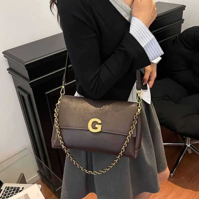 

Elegant Women Clutch Bag Lace Fabric Delicate Appearance with Detachable Chain Strap Suitable for Wedding Evening Party Events