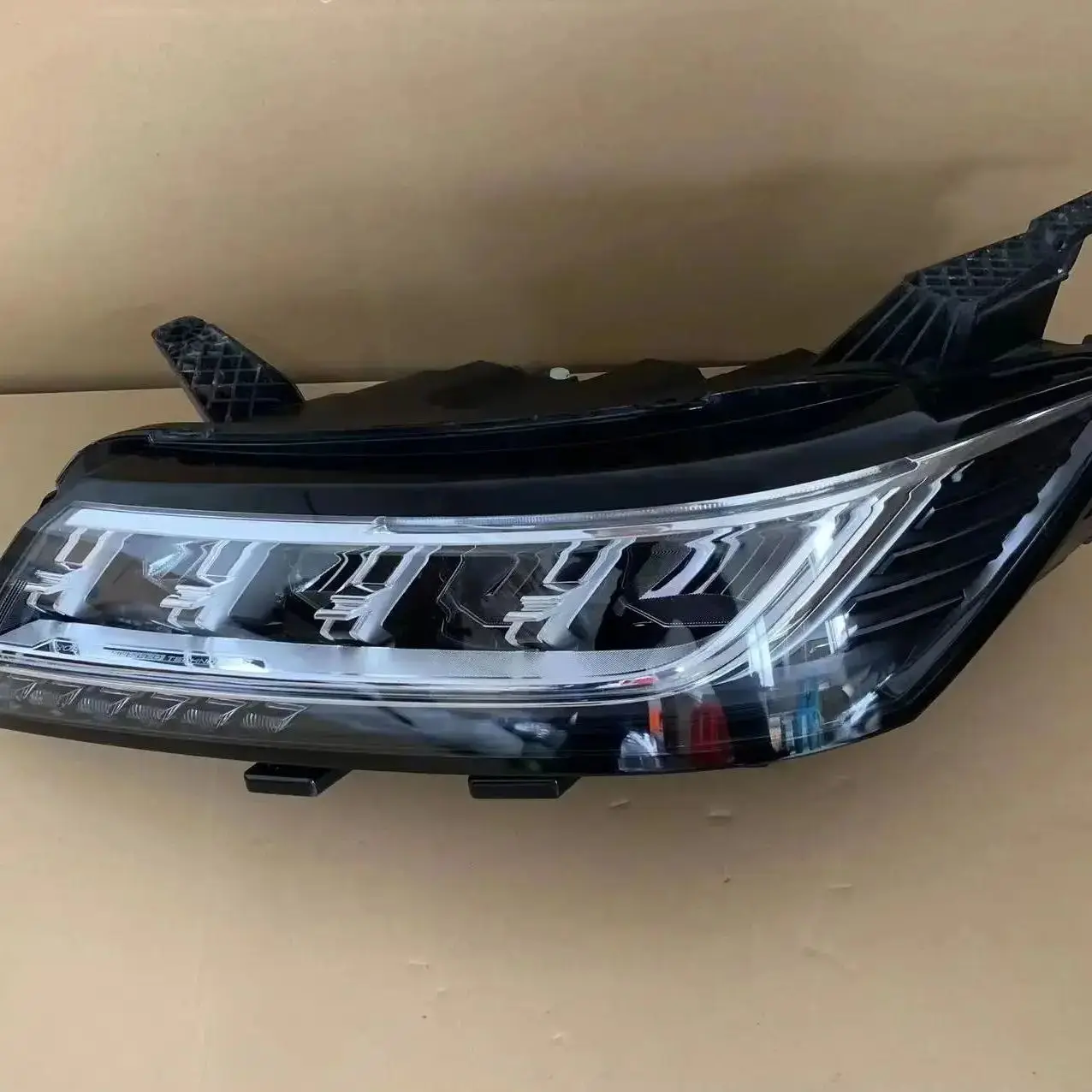 

Suitable fo MG Roewe RX5 Headlight assembly parts spare parts auto lamp car headlight other Headlights for accessories RX5 MG