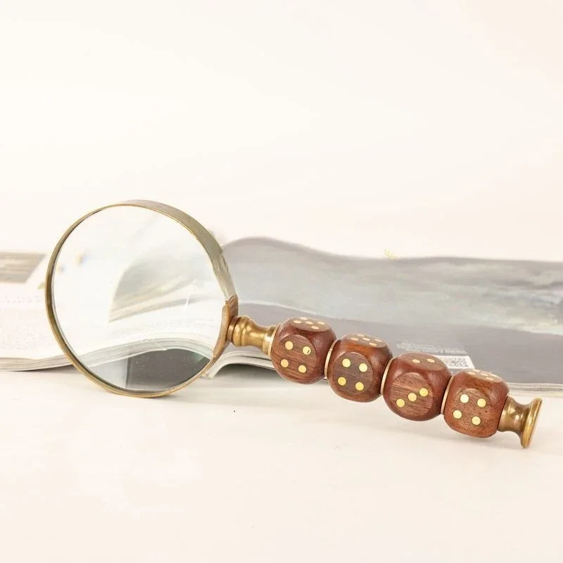10 brass dice magnifying glass portable for children, handheld for the elderly to read, high-power newspaper mirror