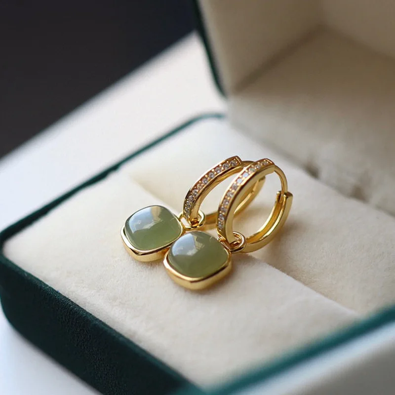 

Natural Ear Clip Sterling Silver Plated 18K Gold Main Stone 8X8Mm Hetian Jade Smokey Violet Earrings