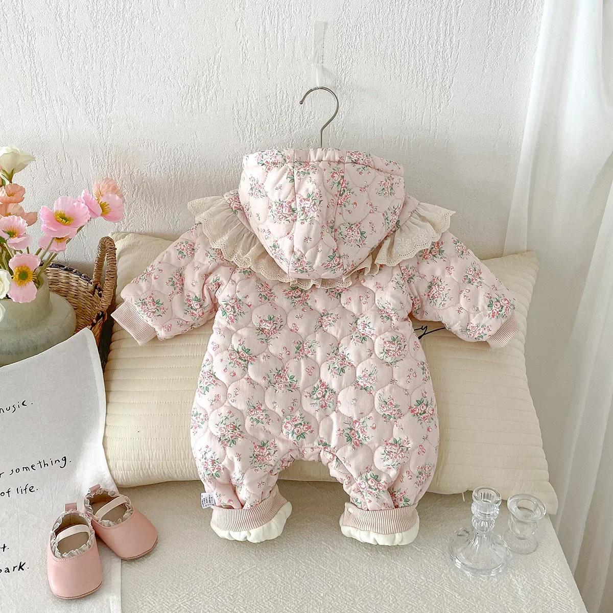 Korean Baby Autumn and Winter Jumpsuit Cute and Plush Flowers Hooded Girls Baby Clothes Winter Warm Outdoor Rompers