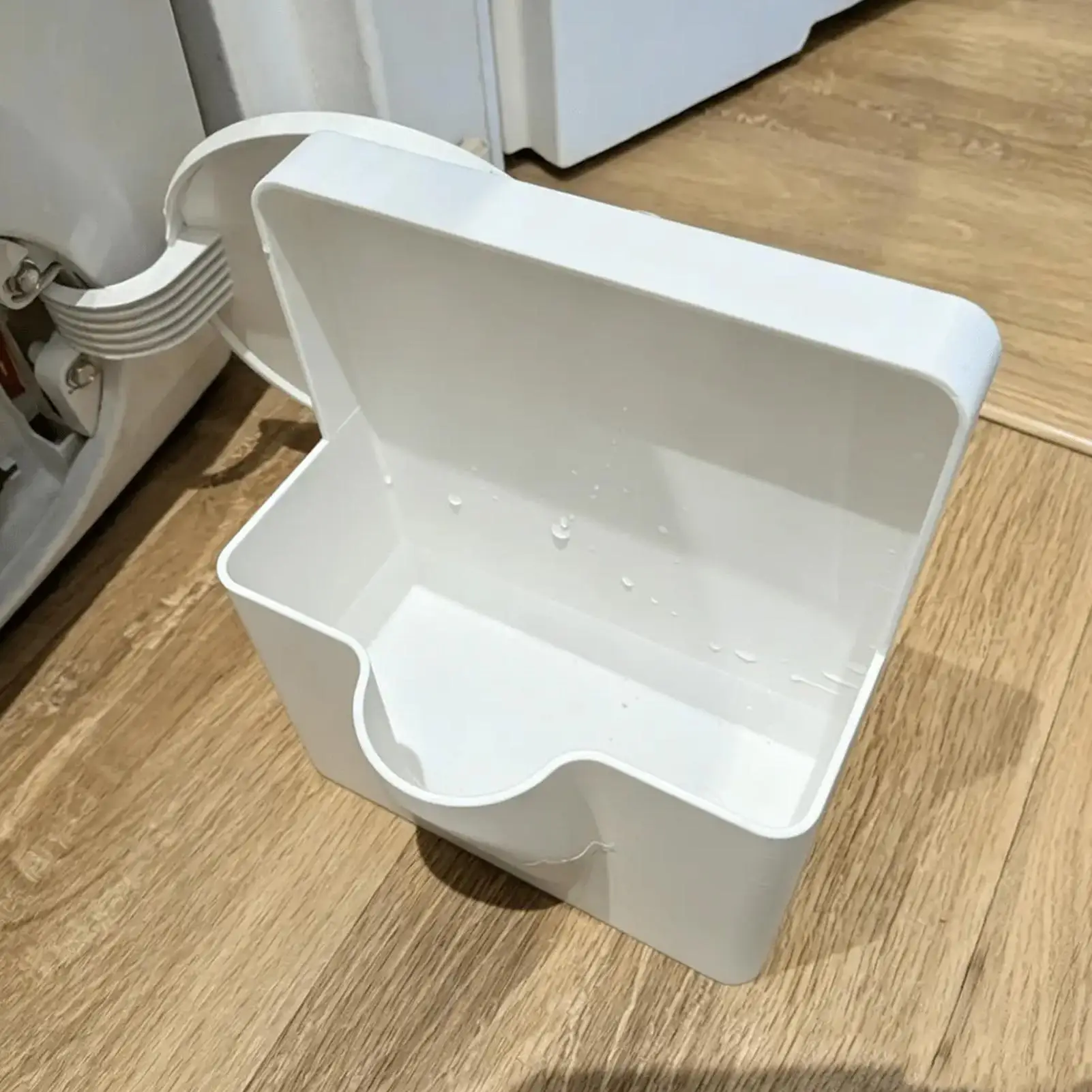 Washing Machine Drain Tray Washer Water Catcher Guide Funnel Laundry Drain Accessory for Basement Apartment Dormitory