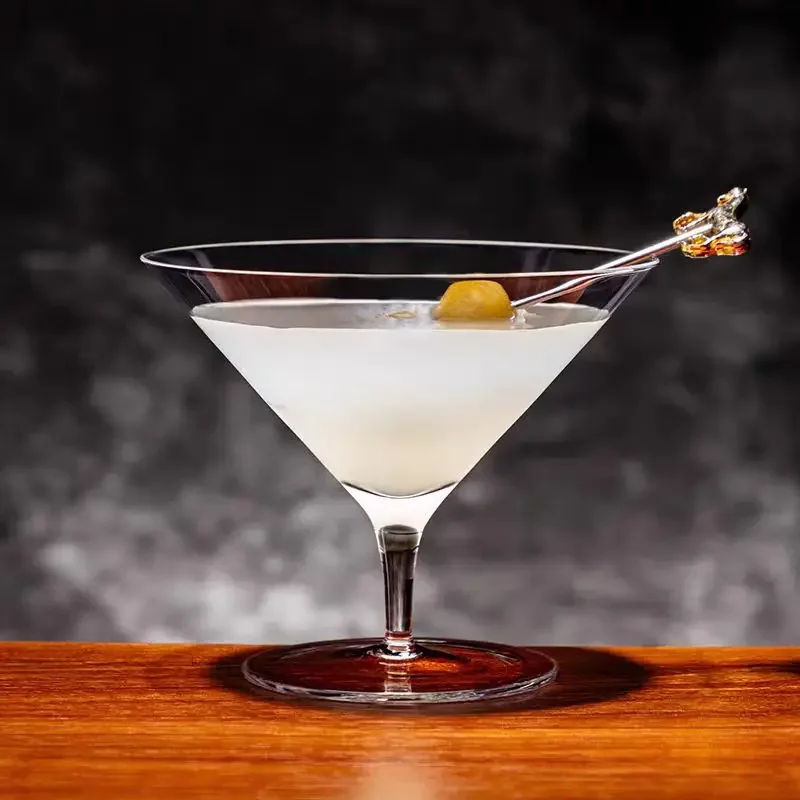 Japanese-Style Low-Foot Small Capacity Triangular Martini Glass Creative Cocktail Glass For Home Bar