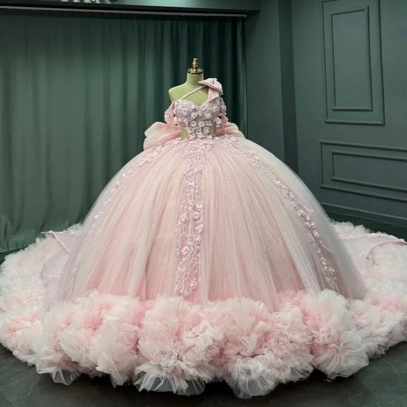 반짝이는 킨세아녜라 드레스 크리스탈 3D 꽃 장식 오프숄더 레이스 레이어드 롱테일 리본 베스티도스 데 15 킨세아녜라 ﻿ 맞춤 제작