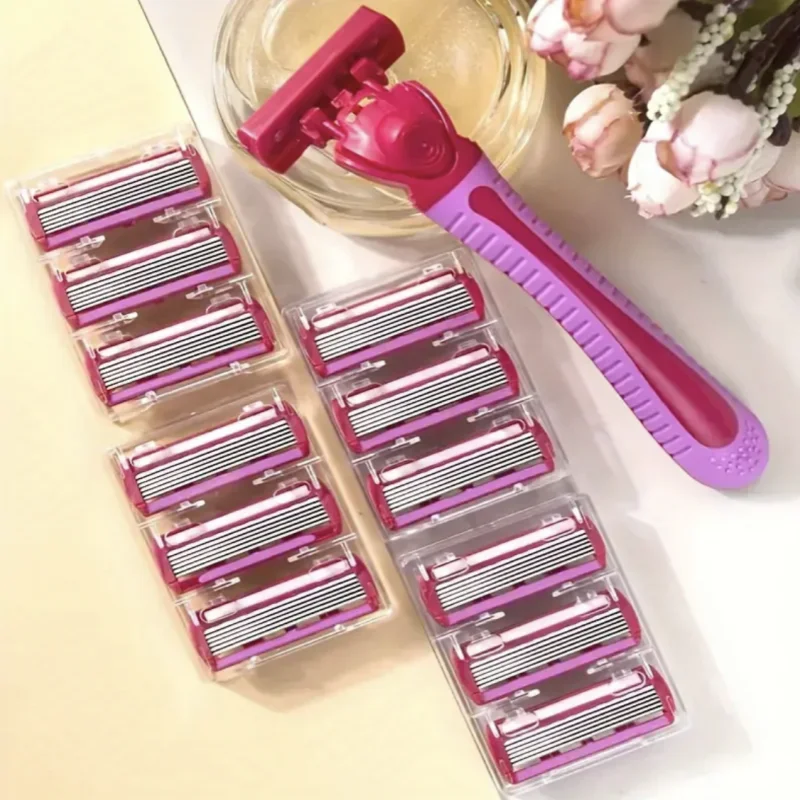 

Razor for Women: Superior Shaving Performance with Handle for Easy Grip"
