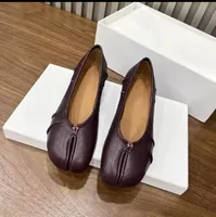 New Tabi Shoes Women Split Toe Ninja Pumps Woman High Heels Woman Party Chunky Round Heels Pig Hoof Shoes Woman chaussure femme