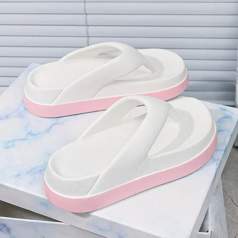 Woman flip flops Popular Design Shoes trend Casual Platform Sandals non-slip Outdoor slippers Unique features Flat sandals