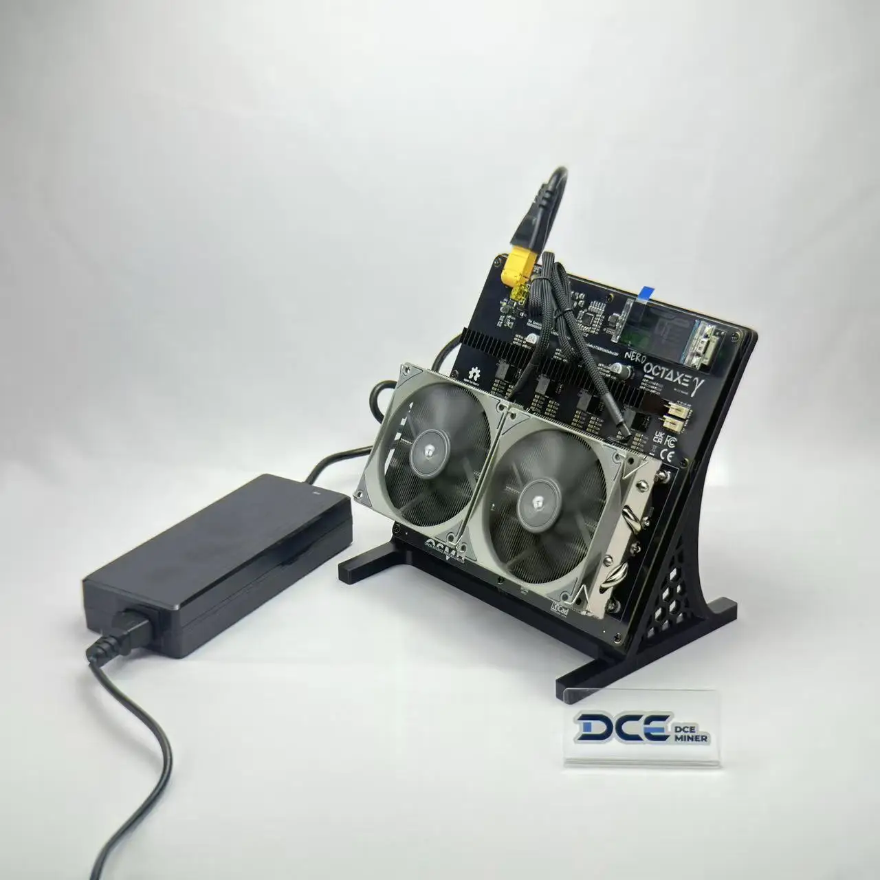 

Новый NerdOCTaxe 9.6Th/s 140W BTC Solo Miner, ASIC-майнер для домашнего использования, NerdQaxe++ с подключением по Wi-Fi, для майнинга Bitcoin