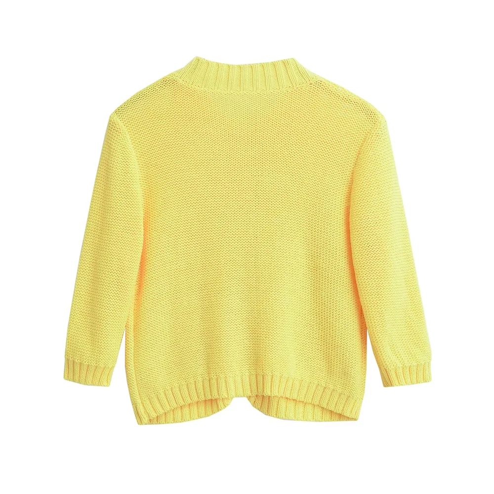 24 Summer New French Small Fragrance Simple Knitted Coat Round Neck Button Long Sleeve Commuting Style