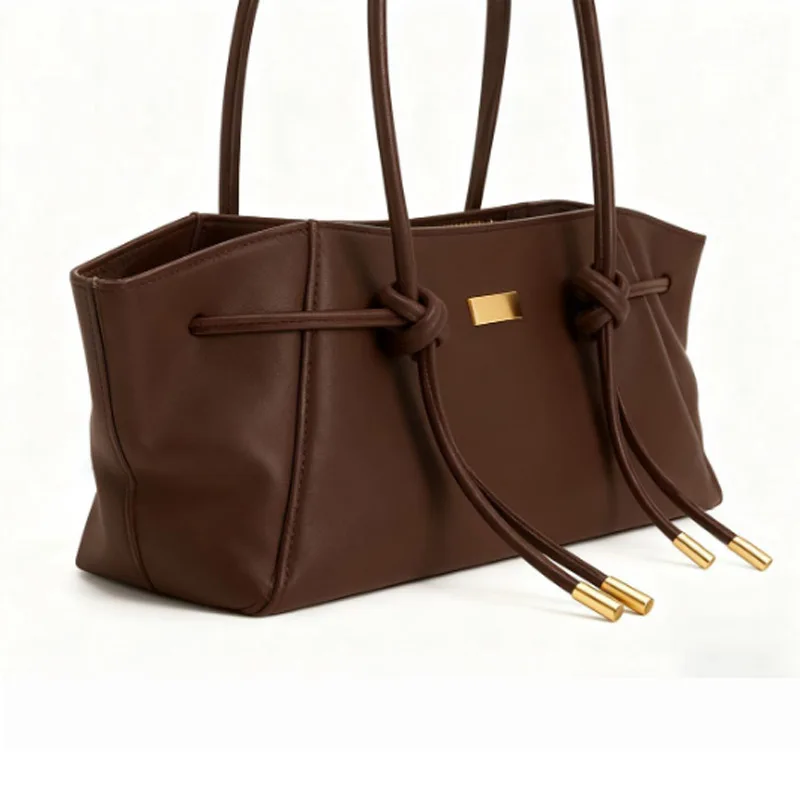 حقيبة يد نسائية كلاسيكية ذات سعة كبيرة 2026 حقيبة كتف عصرية جديدة للتنقل حقيبة حمل ترفيهية