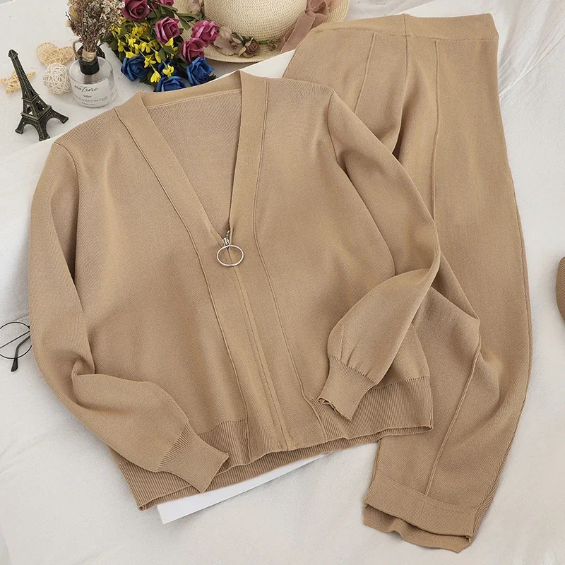 

Autumn Solid Color Loose Slim V-neck Knitwear Top + High Waist All-match Knit Cropped Pants Two-Piece Set Womens Tracksuit Set