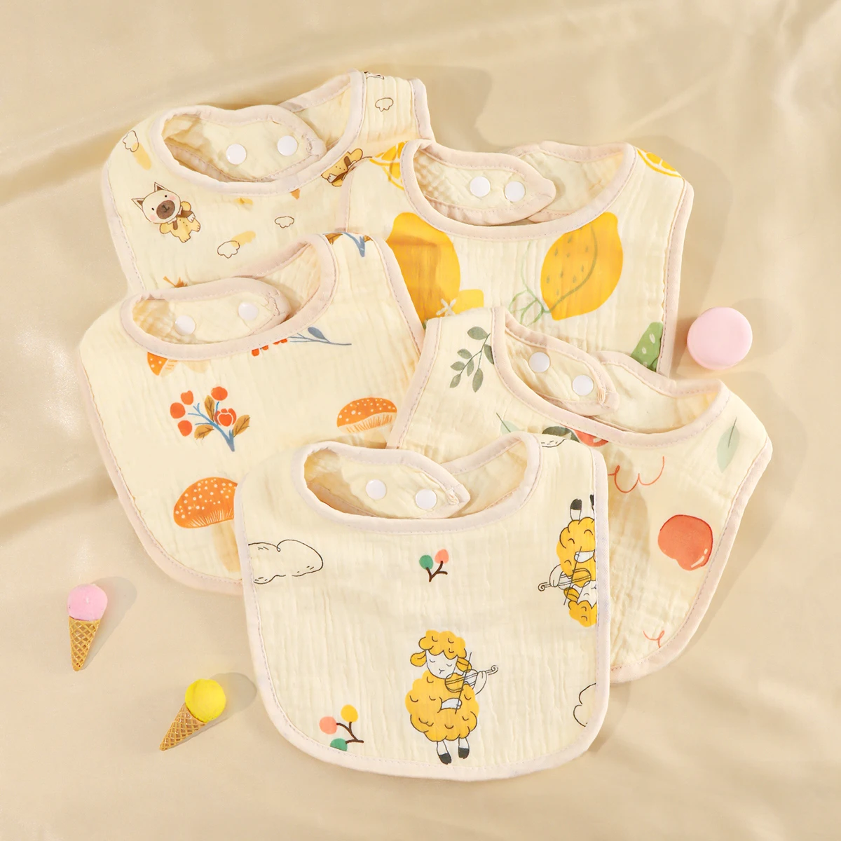 

Flower shape cotton gauze bib 6 layers crepe cute print baby bib newborn baby waterproof saliva towel