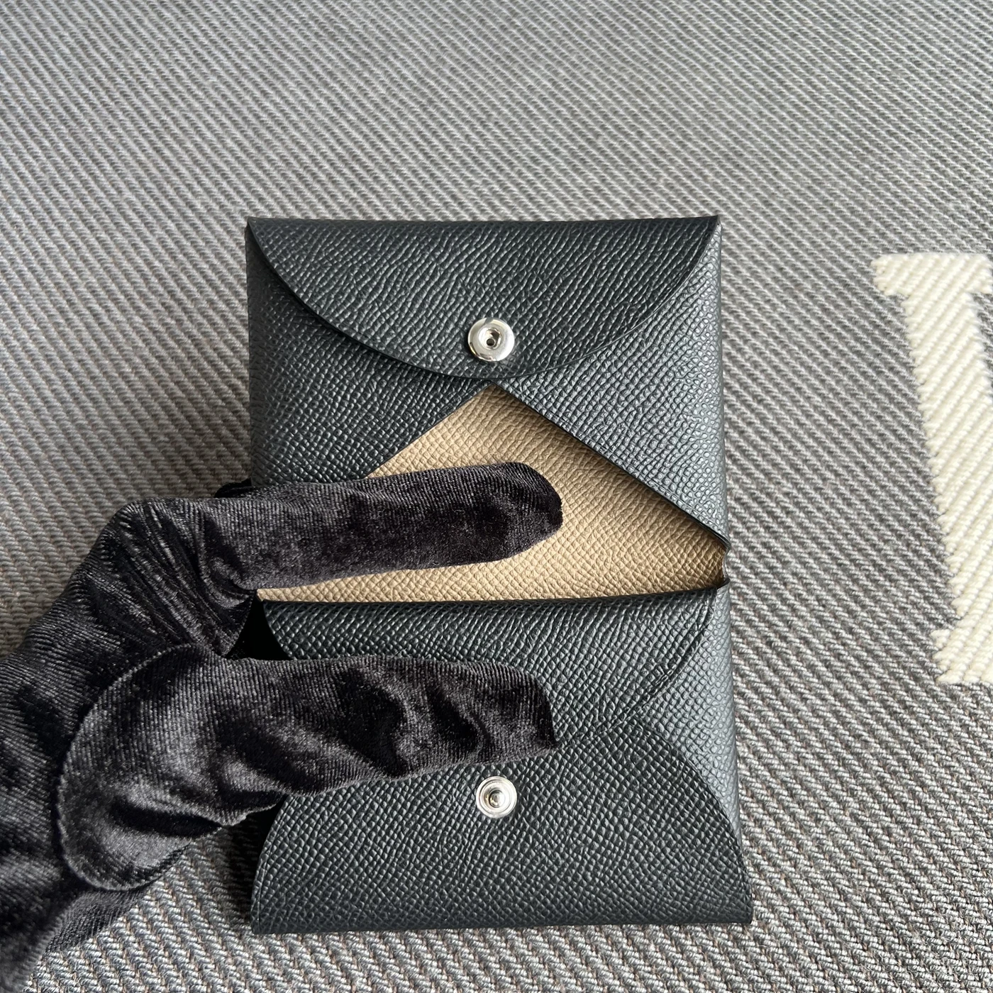 100% Genuine Cowhide Leather Key Coin Wallet Button Closure Patchwork Grey Elephant Black Leather Youth Short Wallet Men's