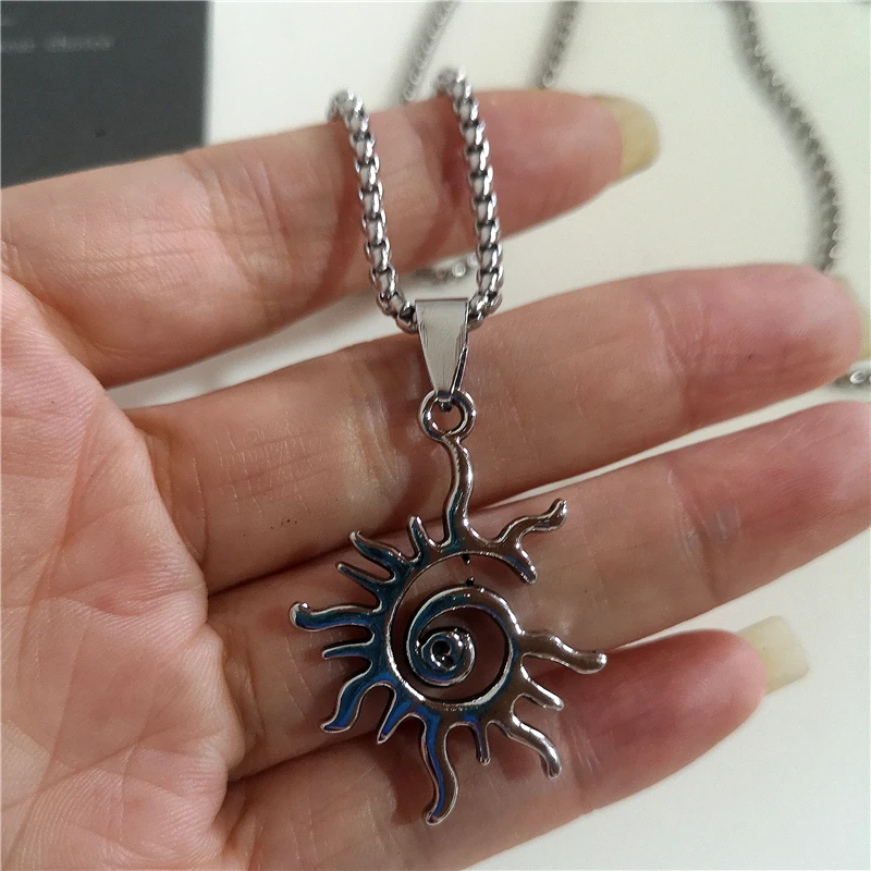 Punk Vortex Sun Cross Pendant  - đánh giá và giá Women'S Emo Accessories