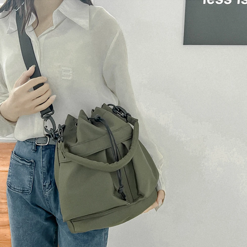 Fashion Drawstring Bucket Bag Waterproof Nylon Shoulder Bags Large Capacity Crossbody Bags Women Portable Casual Handbag 2023