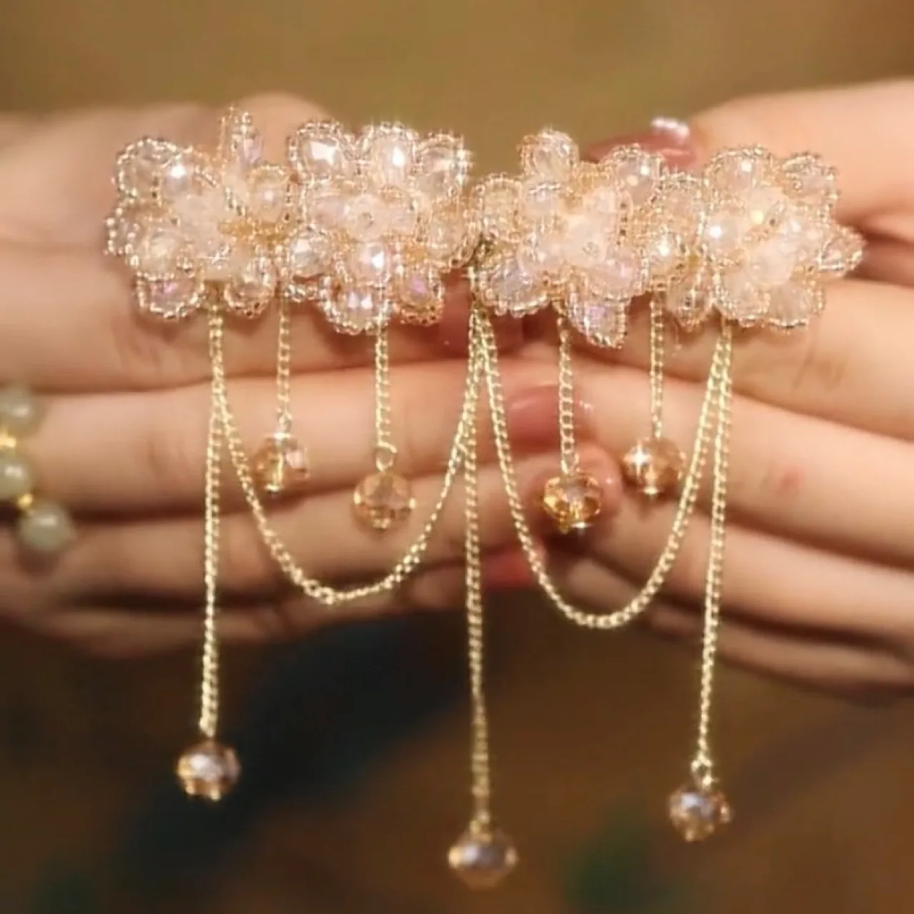 The New Retro crystal tassel rose Flower Hair Claws Crystal Butterfly tassel Spring clips Hairpin Rose Hairgrip Headwear