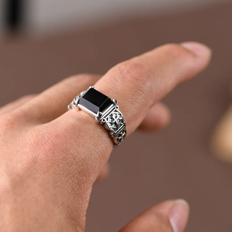 HX Silver Color New Cross Ring Men\'s Personality Dominant Trend Hip Hop Single Ring Black Stone Jewelry
