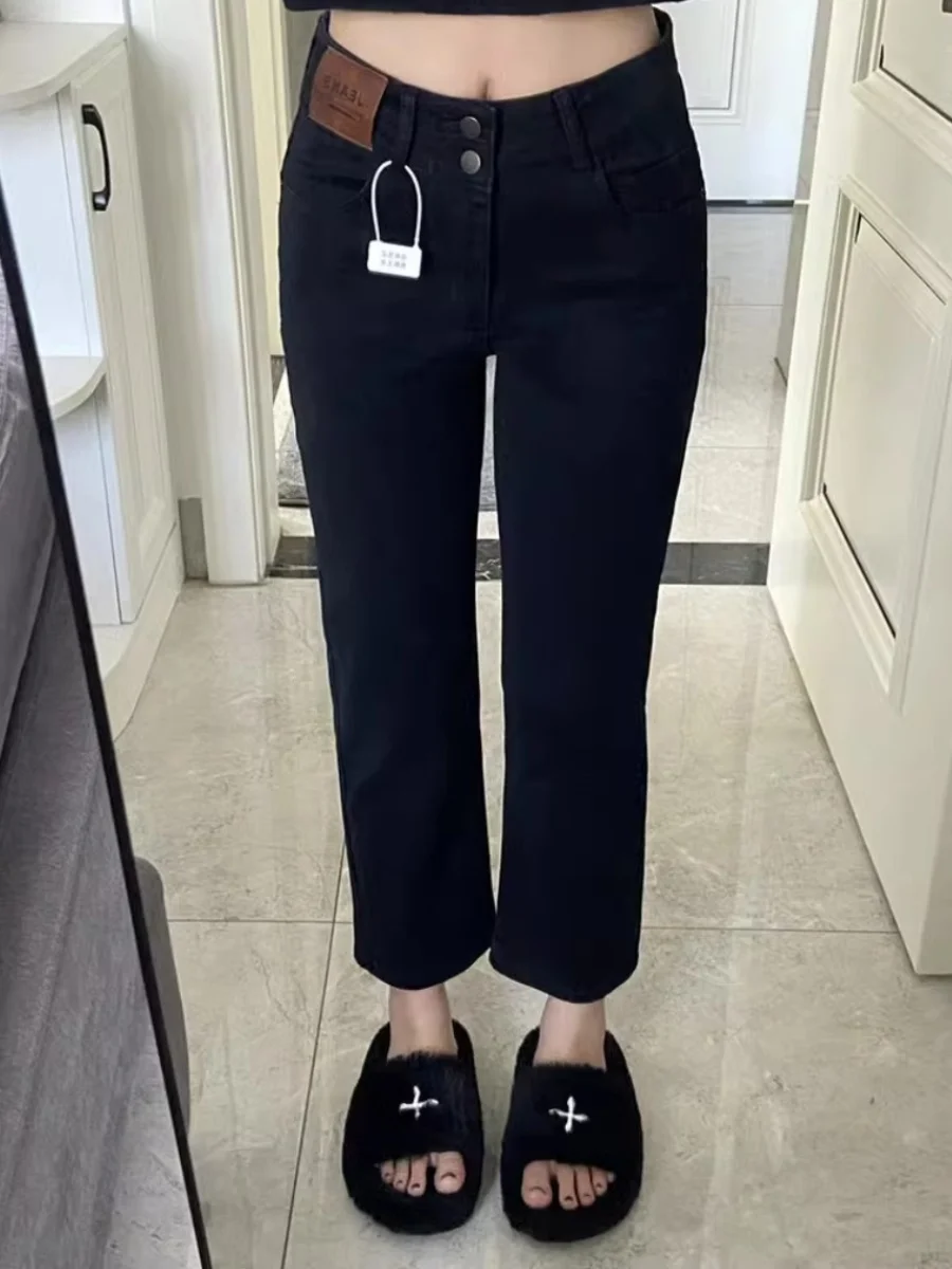 กางเกงยีนส์ทรงตรงผู้หญิง เอวสูง ทรงเข้ารูป ความยาวเก้าส่วน กางเกงเอวสูง สำหรับฤดูใบไม้ร่วงและฤดูหนาว รุ่นใหม่ ไซส์ใหญ่ สำหรับสาวอวบ