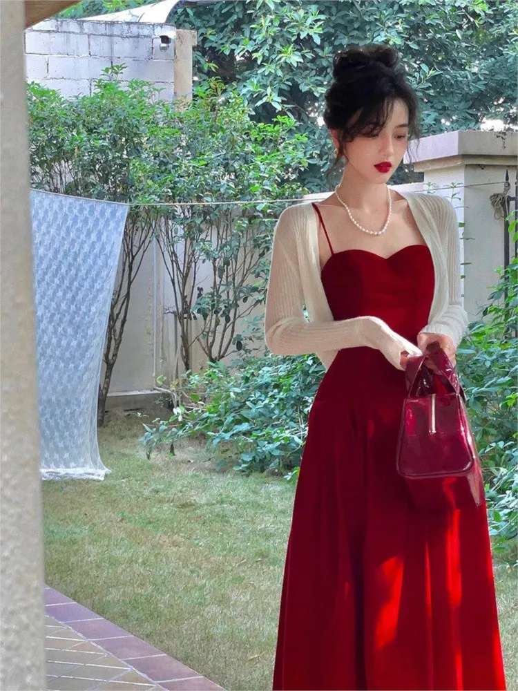 

For a fashionable toast you can wear red velvet halter dress on daily basis