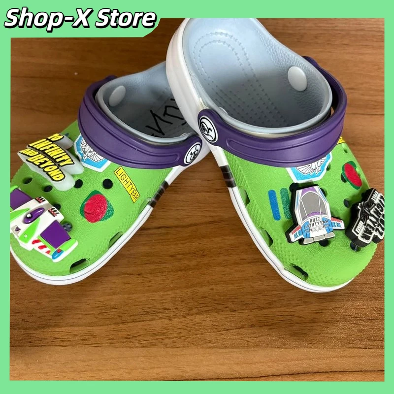 

New Toy Story kids Light Cave Shoes Breathable Outdoor Leisure Beach Shoes Baotou Sandals Holiday Gift For Family