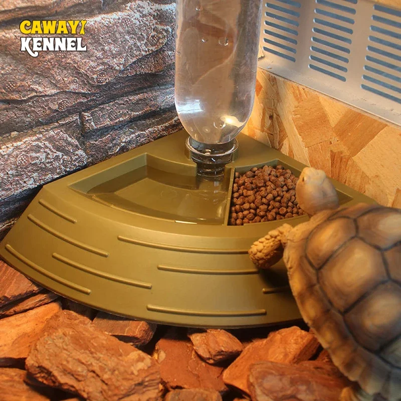 

Automatic Reptile Feeder Lizard Water Bowl Corner Dish With Water Bottle For Pet Turtle Maned Lion Gecko Lizard Pet