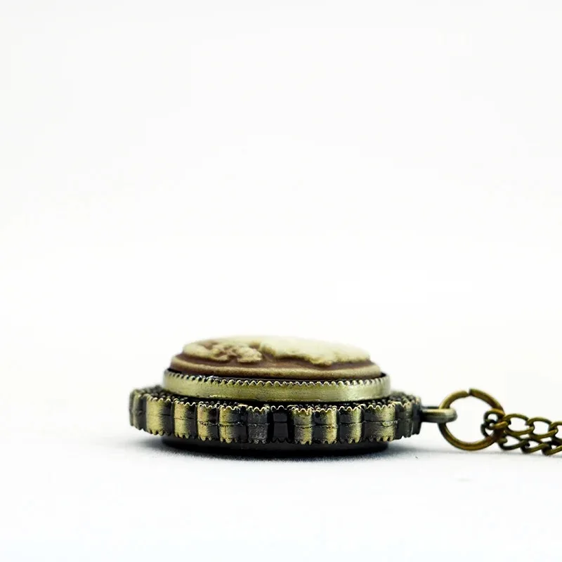 여성과 남성을 위한 빈티지 펜던트 선물, 세부적인 여성 머리 릴리프와 장식 테두리가 있는 앤틱 스타일 타원형 회중시계