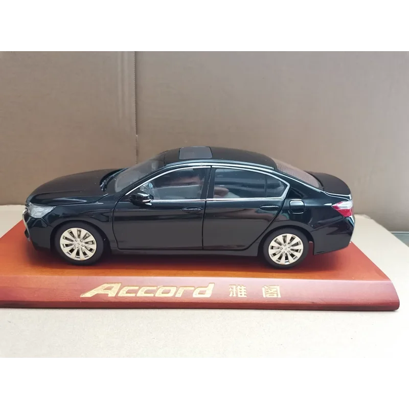 Diecast 1:18 Schaal Originele Guangqi Honda 9e Generatie ACCORD Legering Model Auto Collectible Toy Gift Souvenir