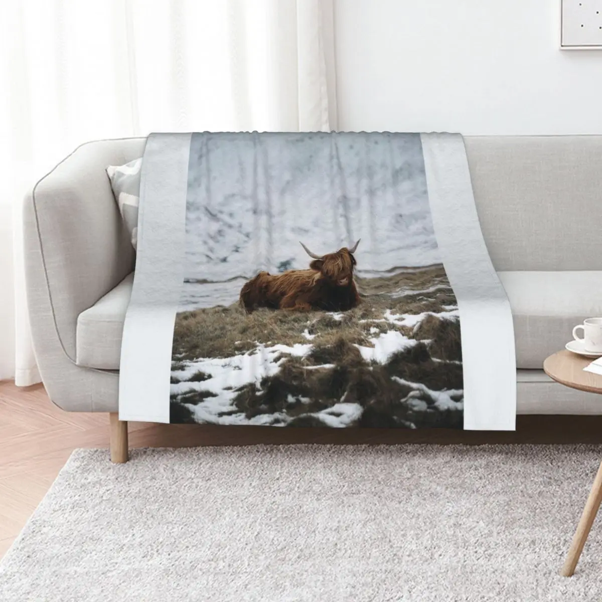 

Highland Cow - Realistic Throw Blanket Winter beds blankets ands Retros Vintage Blankets