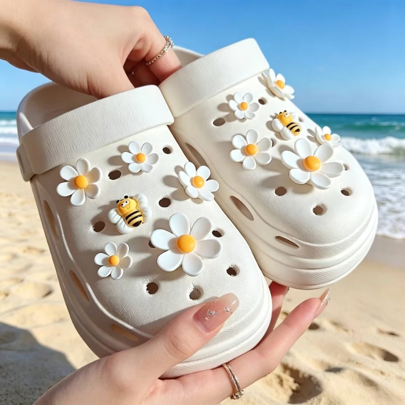 12PCS Hot DIY Hole Shoes Charms for White Daisy Little Bee Combination Designer Quality Garden Shoe Decoration Girl Gift