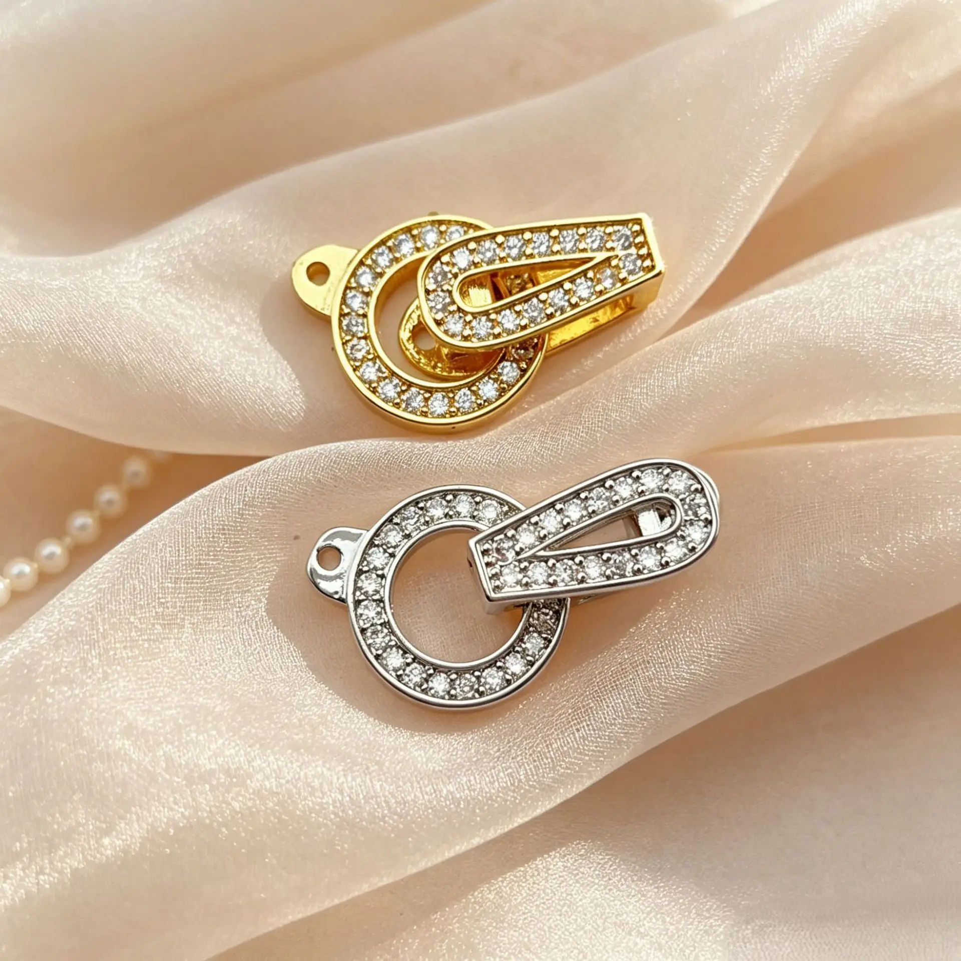 2pcs Pearl Necklace Clasp Bracelet Closure Sweater Clasp Mother Full Zirconia Round Single-sided Clasp DIY Jewelry Accessories