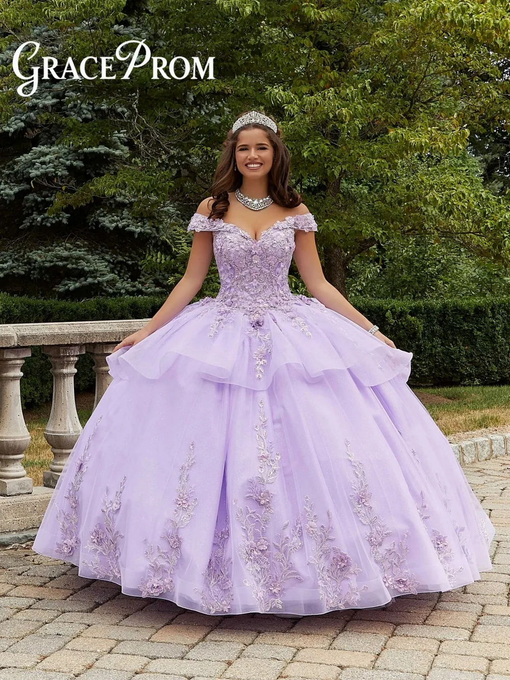 

Gorgeous Off Shoulder Quinceanera Dress Layered Ruffled Skirt Embroidered Appliques Glitter Tulle Ball Gown For Sweet 16 Party
