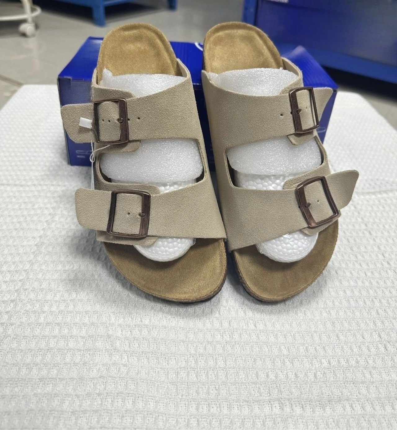 

Fashionable Cork Sole Versatile Flat Slippers, High-quality Casual Retro Anti Slip Comfortable Beach Shoes for Men and Women