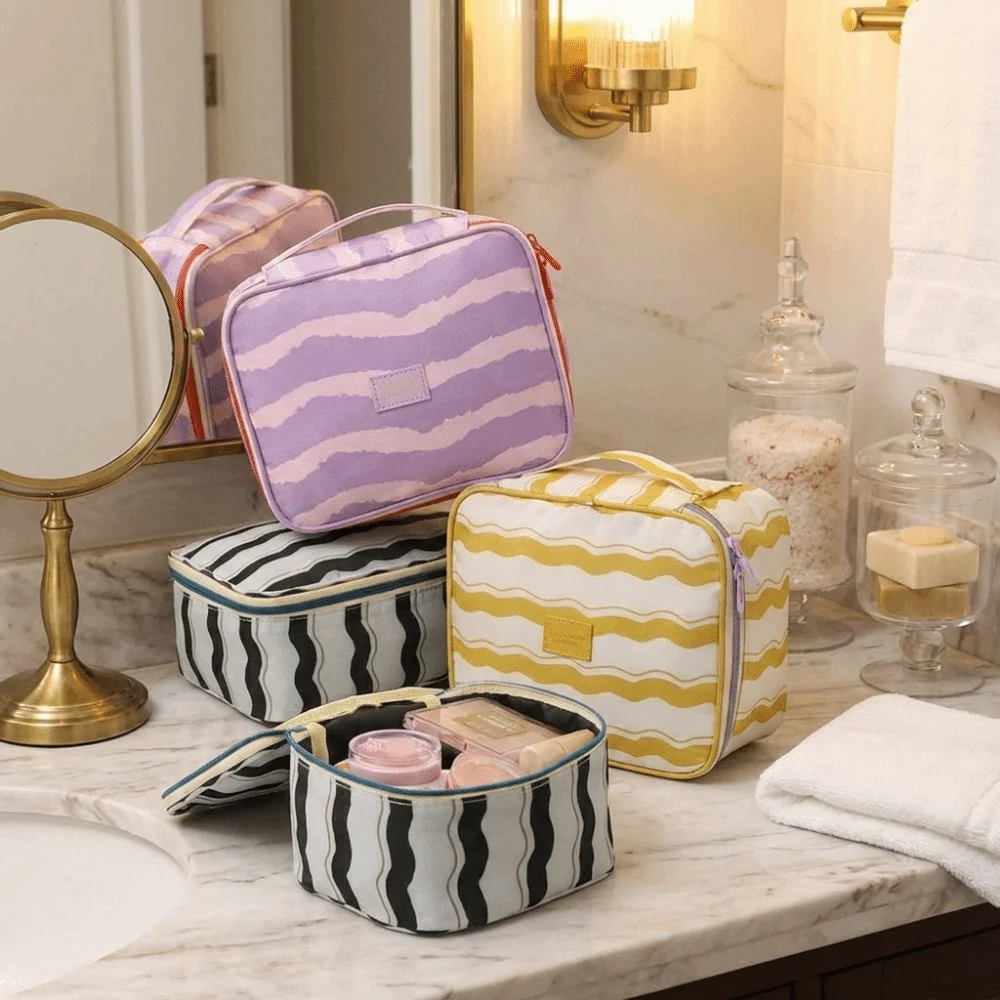 Waterproof Striped Makeup Bag Large Capacity Striped Travel Cosmetic Pouch Handheld Dry Wet Separation Wash Bag Business Trip