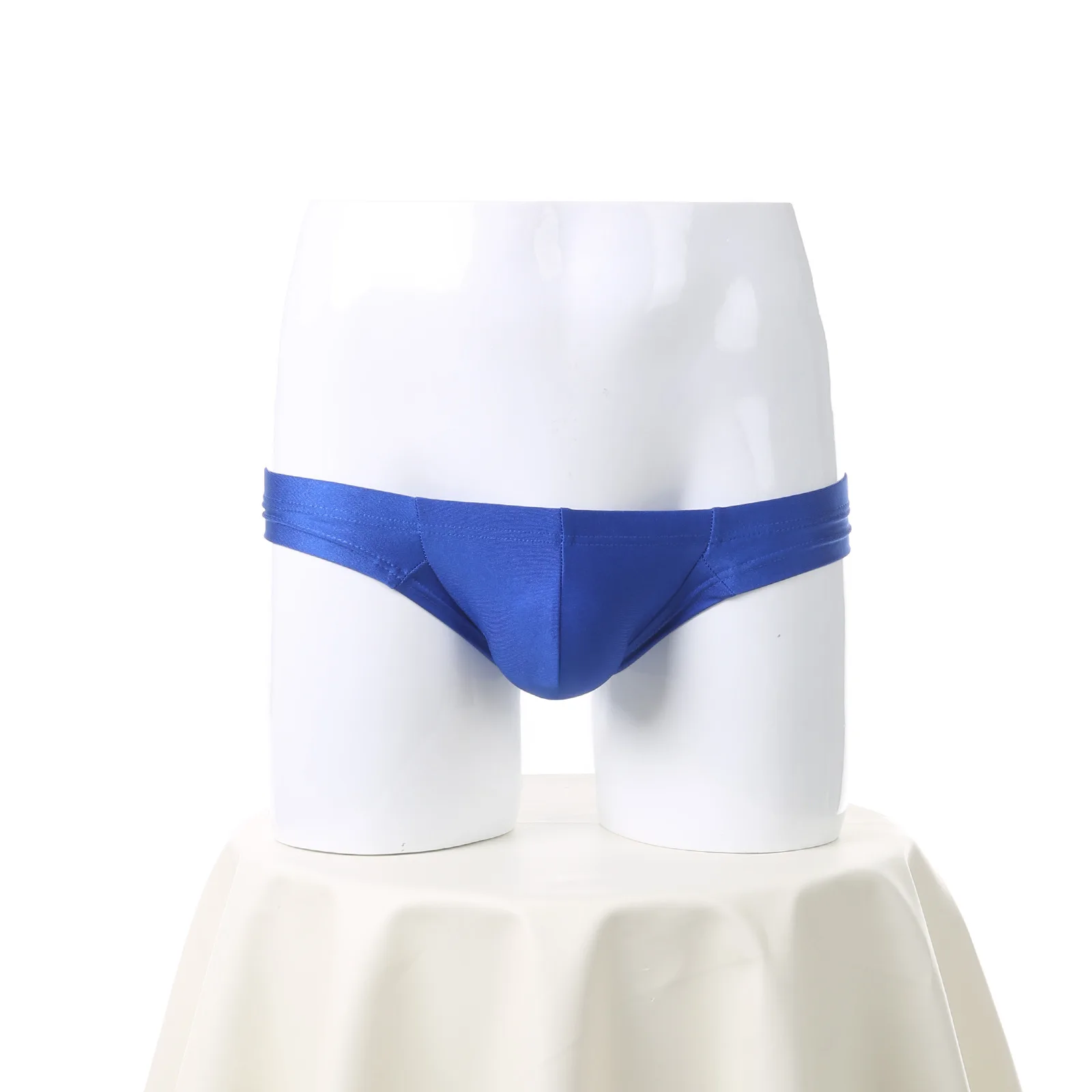 Men's Low-Rise Trunks Breathable Quick-Dry U Convex Pouch Solid Color Underwear