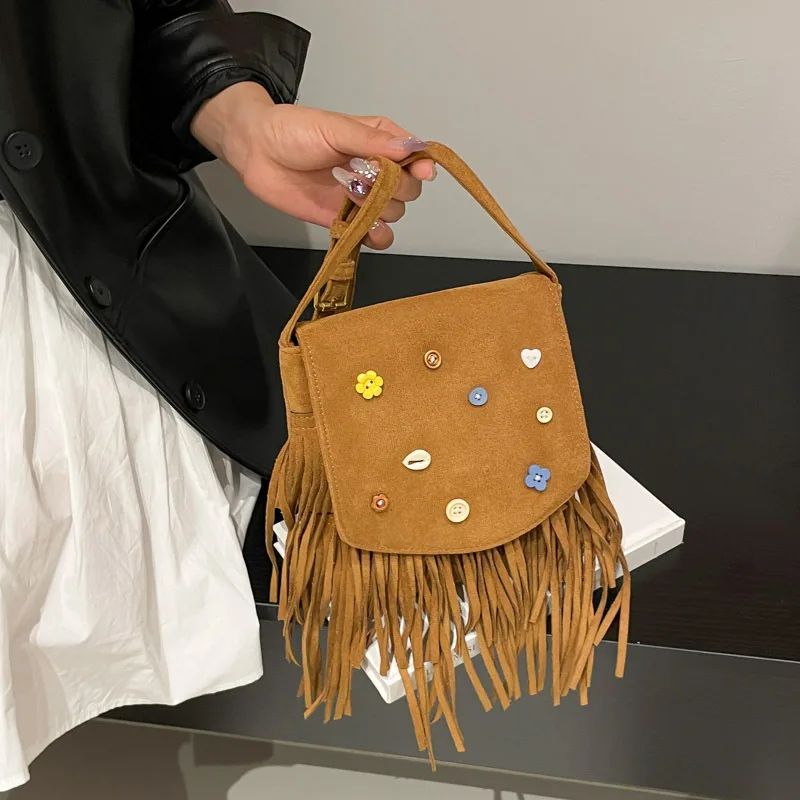 

2025 Новая высококачественная текстура в этническом стиле, маленькая квадратная сумка с бахромой в стиле ретро, модная сумка через плечо, сумка-мессенджер в иностранном стиле