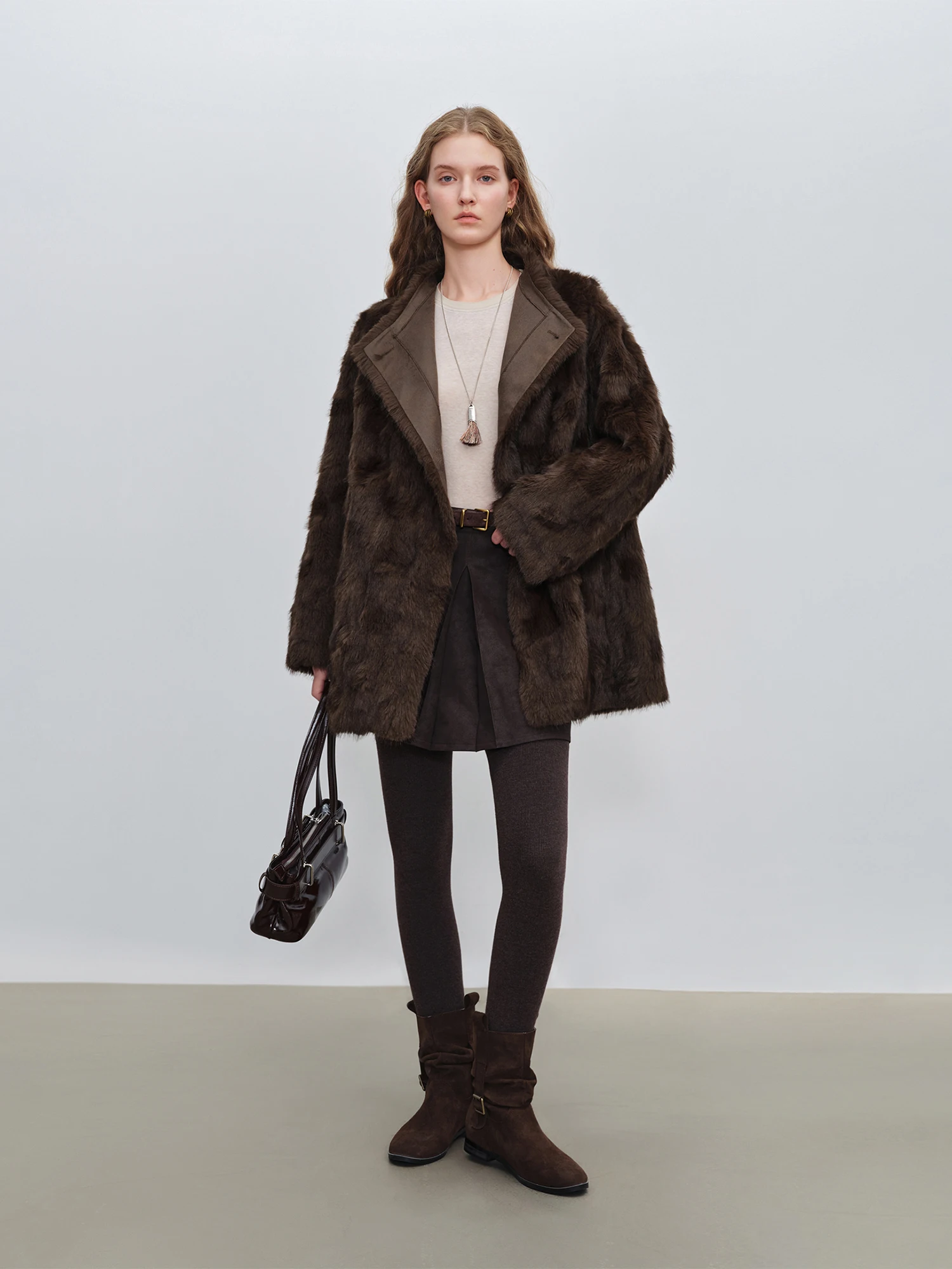 ZIQIAO Brown Faux Fur Coat for Women New Winter Style for 2025 Thickened Fur Coat Overlapping Collar Streetwear Commuting Retro