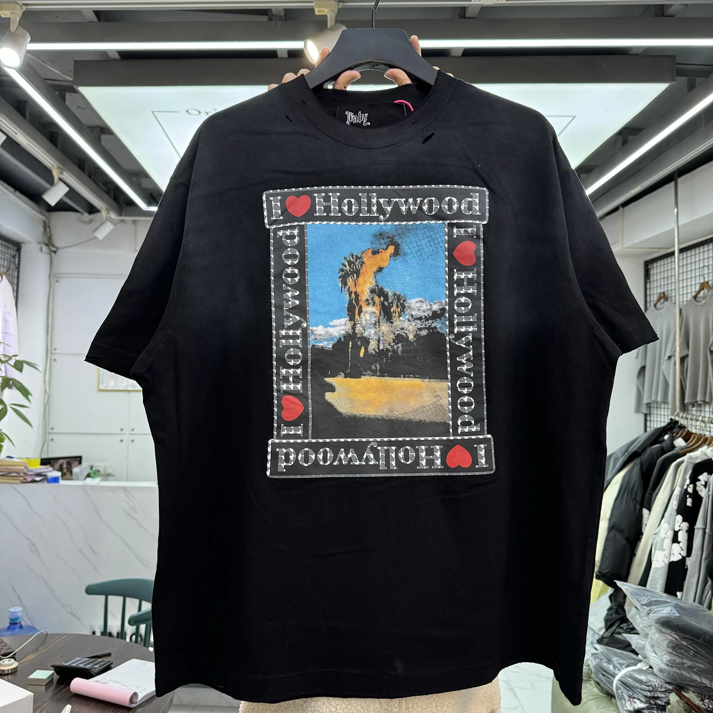 

Retro Waed Vintage Letter Print Men's Loose Casual ort Sve T-irt Tear Design Youth Summer Faion Tee