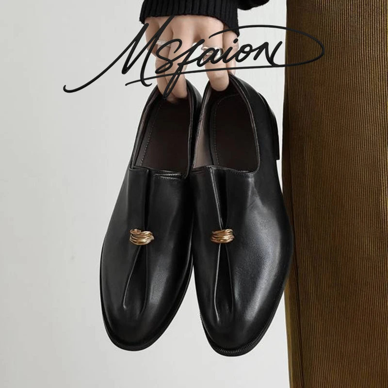 

2026 New Women's Retro Loafers, Genuine Leather Metal Buckle Round Toe Mid Heel Slip-on Flats, British Style Comfort Dress Shoes