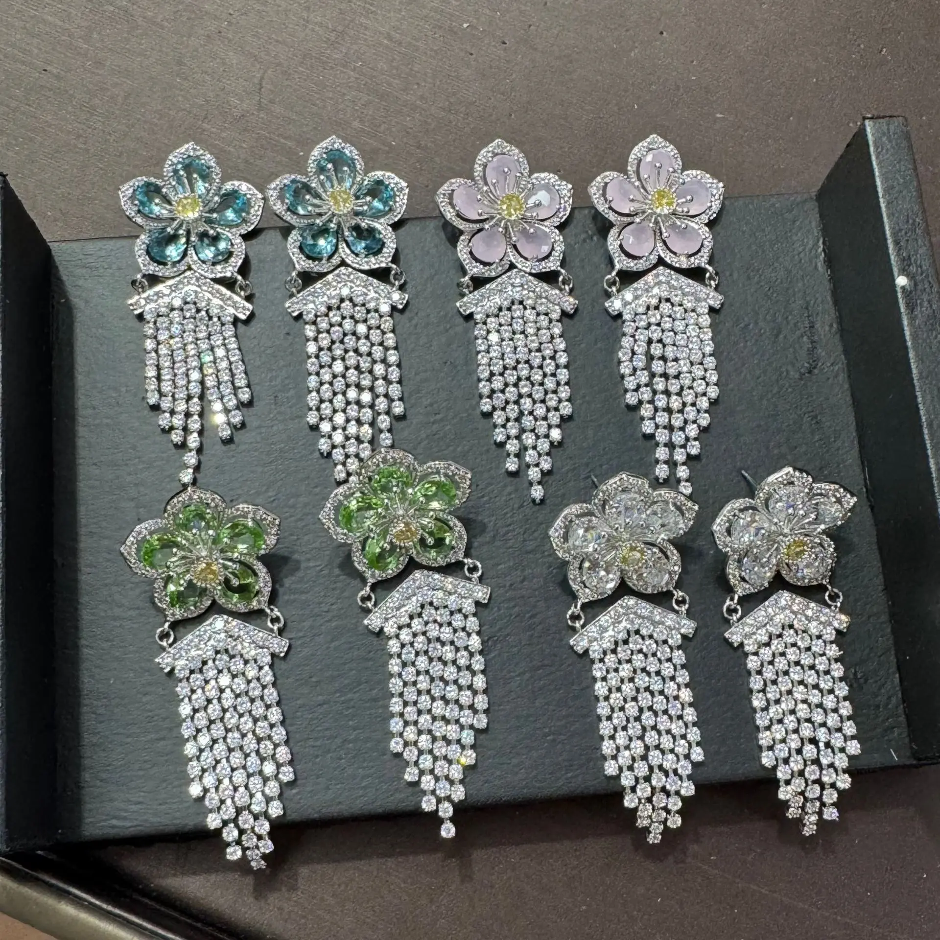 

Long Flower Party Earrings Zircon Dangle Earrings Women's Fashion Jewelry Accessory