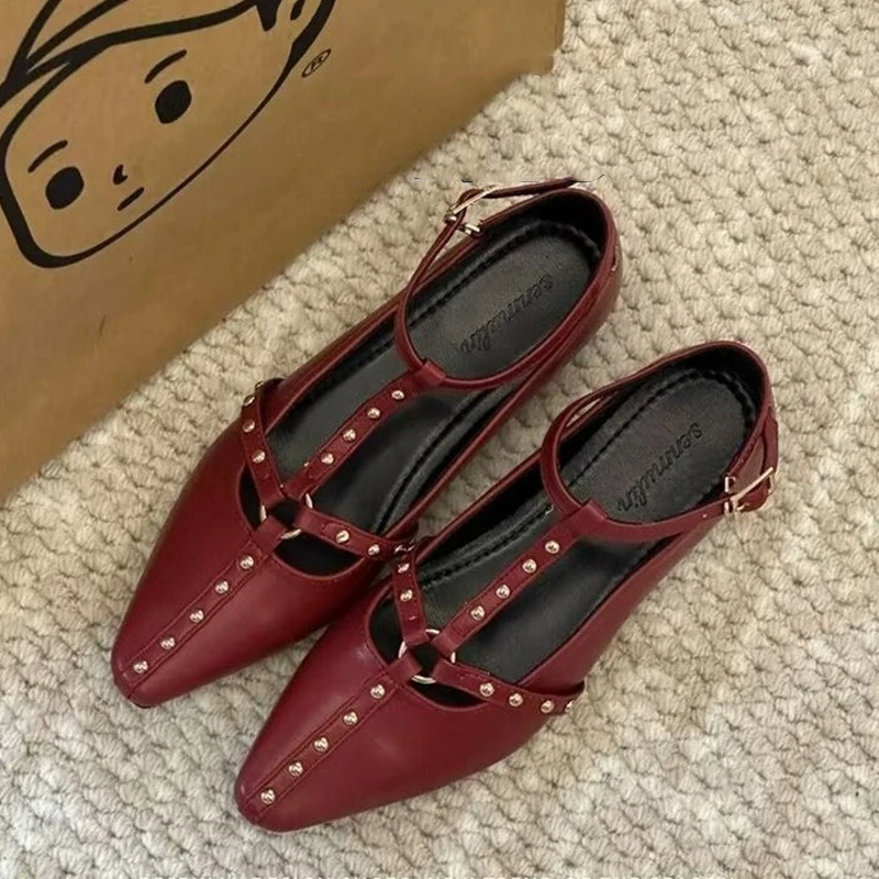 

Дизайнерские женские туфли на плоской подошве, сандалии с острым носком, лето 2026, пикантные модельные туфли для вечеринок, туфли Мэри Джейн с пряжкой, повседневные спортивные туфли Zapatos