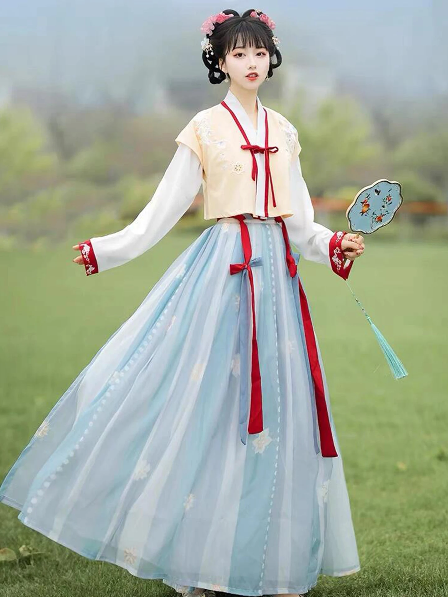 طقم تنورة Tang Dynas Sle Hanfu للسيدات لخريف وشتاء الهالوين مجموعة كاملة من الأزياء الصينية التقليدية للارتداء اليومي