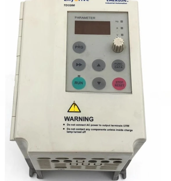 

Запчасти для инвертора двери лифта Emerson TD3200-2S0002D 0,2 кВт/0,4 кВт